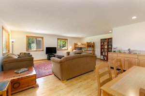 Sunset Suite - Living Area